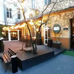 Piotrkowska: Najlepsze restauracje w Łodzi przewodnik